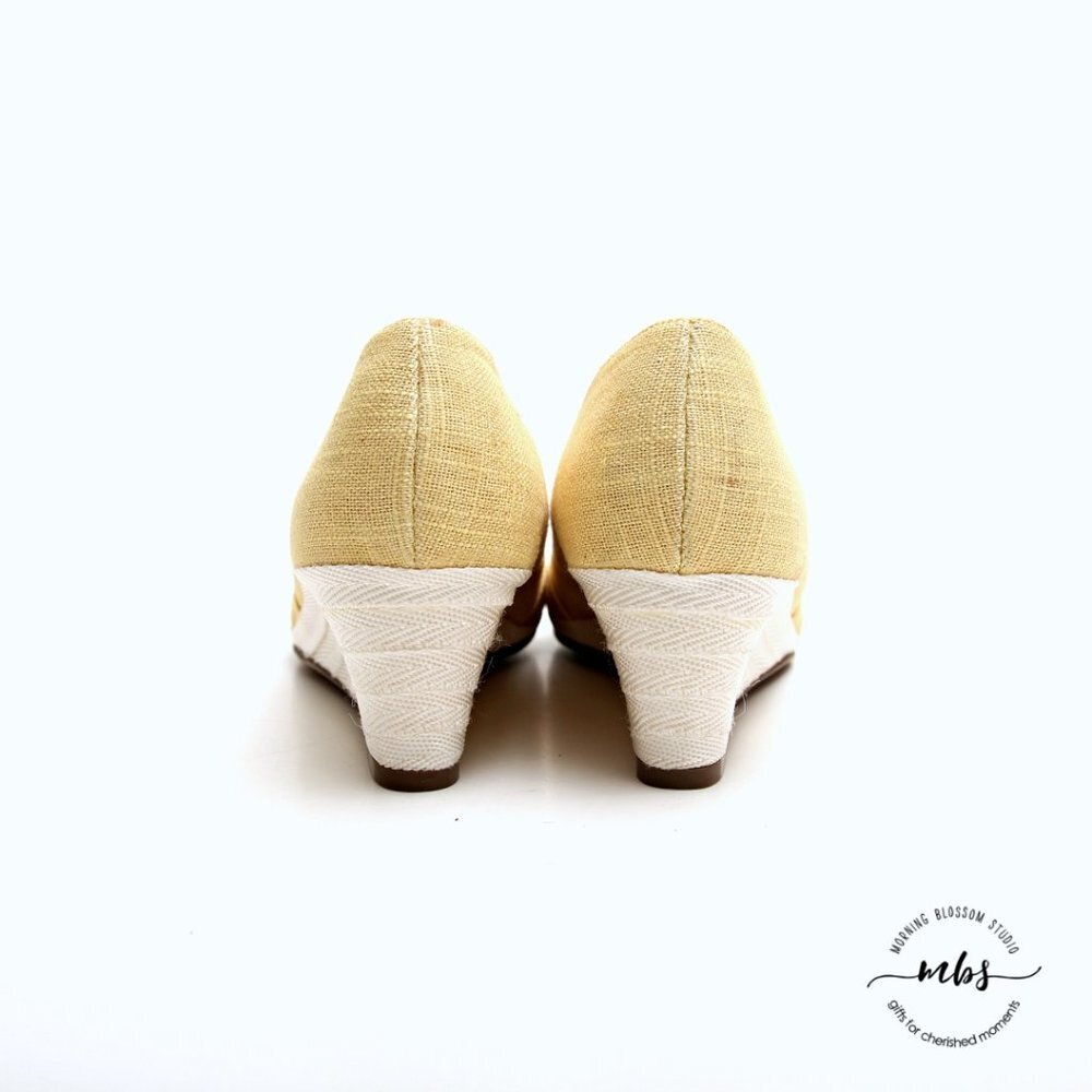 NWT Etienne Aigner Textile Diplomat Wedges‎ Yellow - Picture 6 of 15